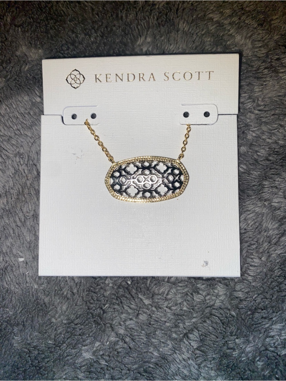 BNWT Kendra Scott Dollie Pendant Necklace